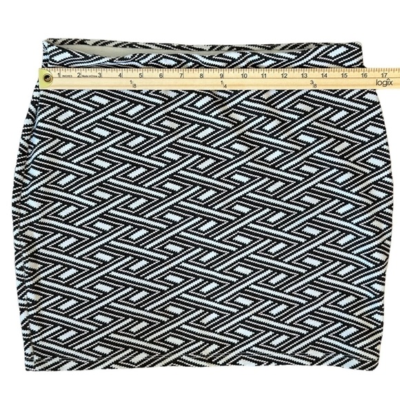 ZARA black white Skirt Large 🖤 - Picture 3 of 5